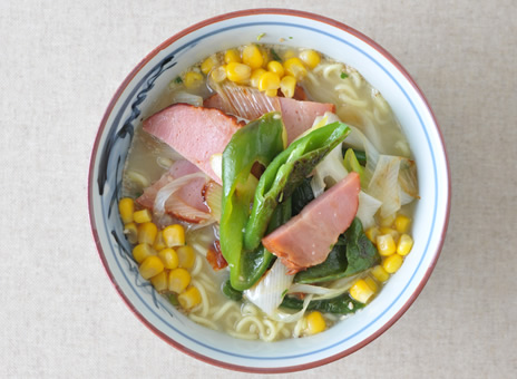 万願寺とんこつラーメン