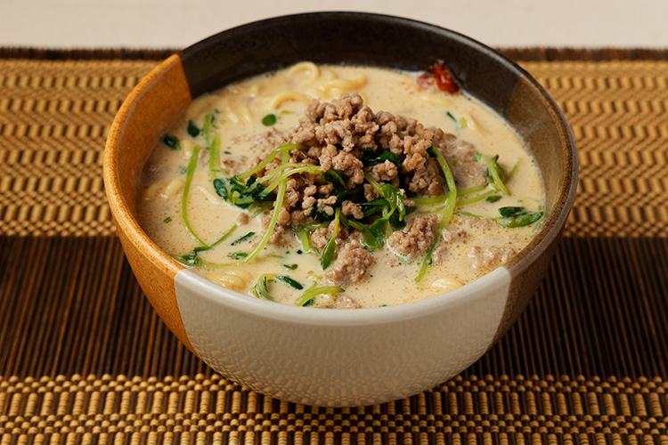 千葉ピーナッツのピり辛みそラーメン