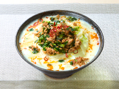 濃厚！？奶油白菜（ナイユウバイツァイ）ピリ辛らーめん料理画像