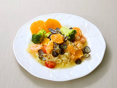 海鮮らーめんのみかんしぼり料理画像