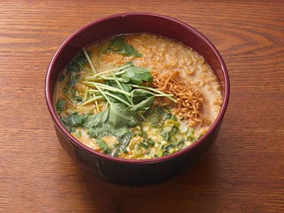 チキンラーメンで和製カオソーイ料理画像