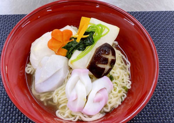 お正月の新定番!! お雑煮ラーメン