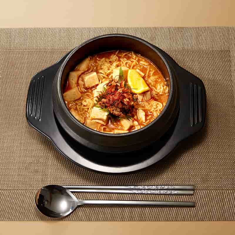 簡単・時短・お腹満タン!! ラーメンで作る麻婆丼~しいたけの肉味噌とカボス添え~