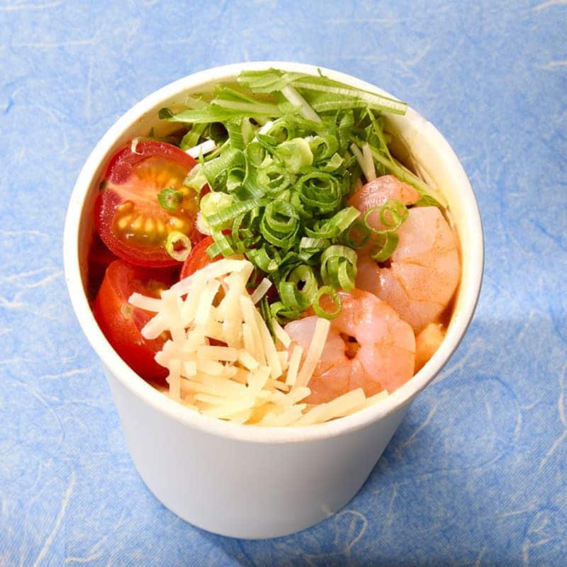 トマトジュースで簡単！海老とトマトのカレーヌードル