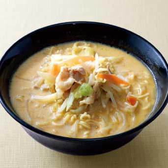 キャンプで食べる牛にゅうみそちゃんぽん
