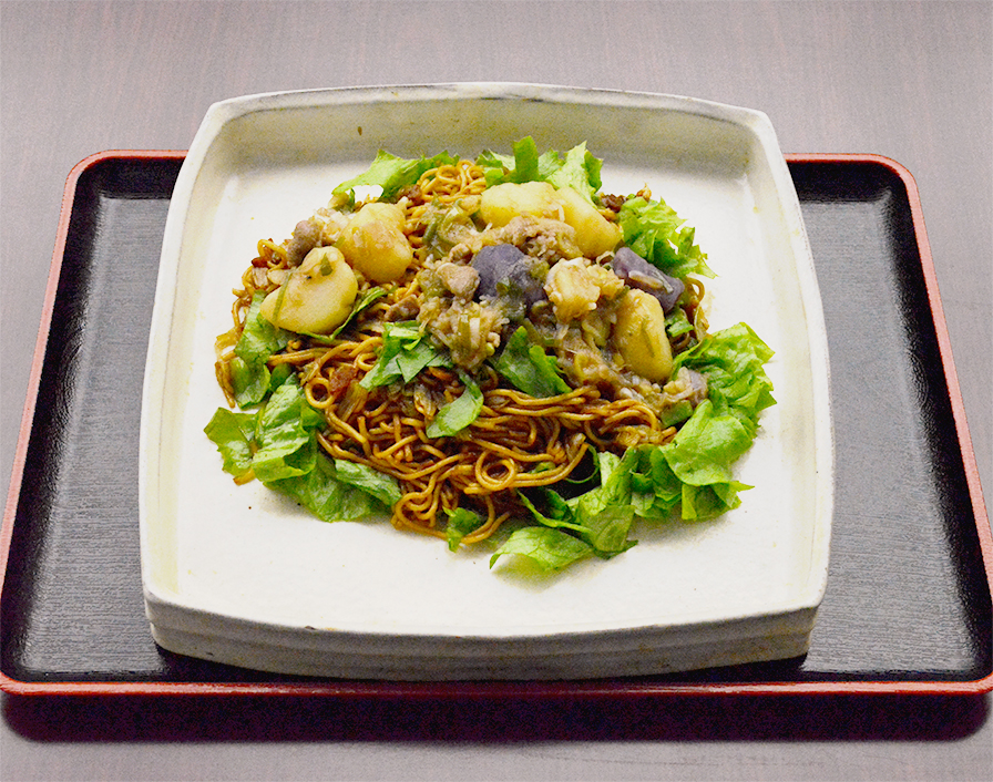 ポテトのせ焼きそば