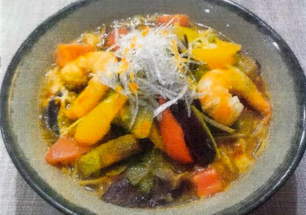 でぇれ~うまい!さっぱり酸辣湯麺 ~岡山野菜と粕酢のマリネ~
